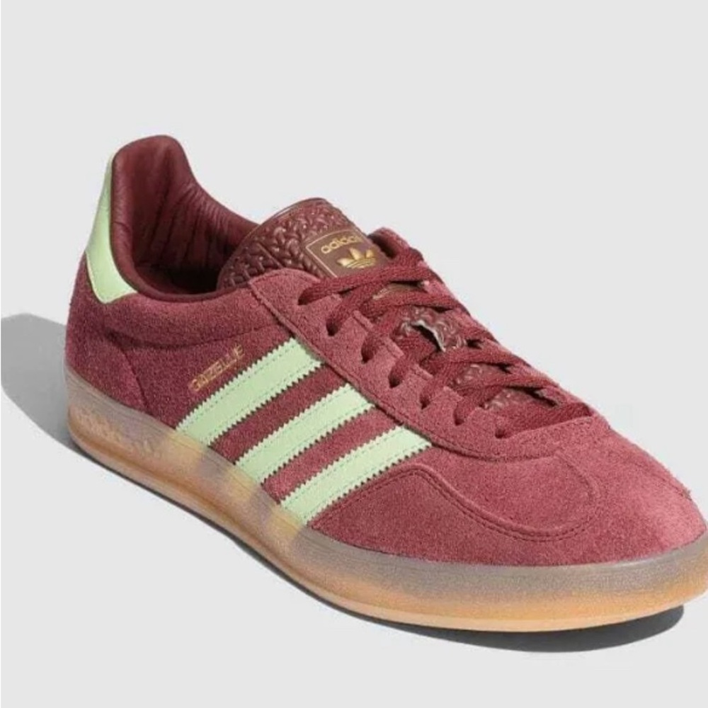 NEW Adidas Originals Gazelle Indoor Shadow Red Semi Green Spark Gum. Size 7M/8W
